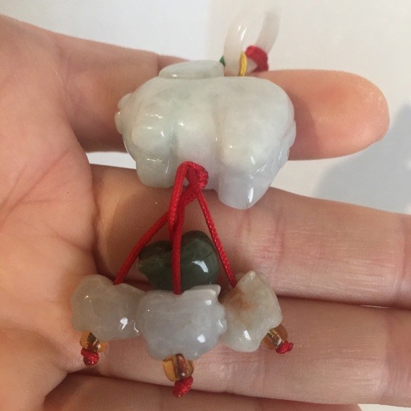 Jade and agate piggy charms - Picture 3 of 7